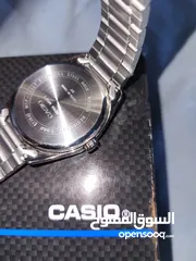  5 montre casio oroginal neuf