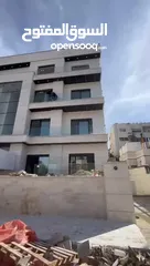  15 استديوهات ارضية  استثمارية خلف الجامعة الاردنية 100متر مقسمه الى استديو عدد 2