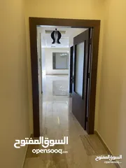  3 شقة سوبر ديلوكس - طريق المطار - 3نوم 1ماستر - 240م - مطلة - قريبة من الخدمات العامة