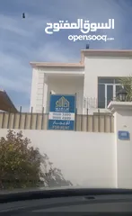  23 Twin villa for rent فيلا للايجار بالعذيبة قريب من المطار وشارع السلطان قابوس