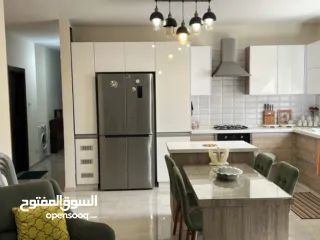  1 شقه مفروشه للايجار في سطح مرحبا قرب مسجد الخلفاء