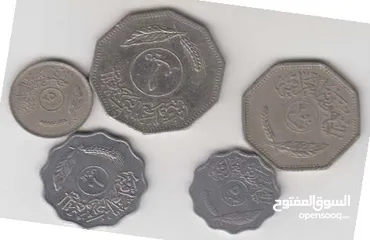  25 عملات من اكثر من 30 دوله