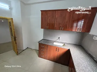  7 شقه 80 متر  للايجار شهري 750 شيكل