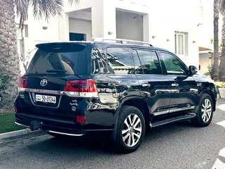  12 Landcruiser 2021 GXR Grand touring لاندكروزر