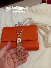  4 شنطة يد من فالنتينو أصلية- Valentino habd bag