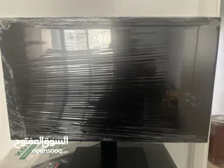  1 شاشة كمبيوتر solid