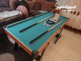  8 بلياردو خشبية مع كامل ملحقاتها بسعر خيالي