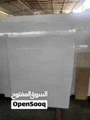  1 رخام ثاسوس كريستال يوناني الواح سماكه 20مم نوعيه فاخره مستوا قصور او بهو كبار الاعمال ارضيات او جدار