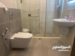  6 شقة فاخرة للبيع في ام اذينة
