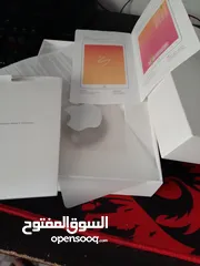  3 ايباد 8 32g مستعمل بحالة ممتازة جدا معاه كل اغراضه الوصلة والعضمة  الاصليات  للبدل على ايفون او بيع