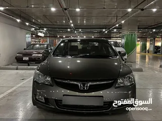  6 هوندا سيفيك فل اوتوماتيك نخب النخب بحاله ممتازه