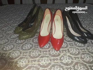  4 احذيه بحال وكاله ملبوسين لبسه واحده بمناسبة زفاف=نعرضهم للبيع الواحد12دينارنهائي