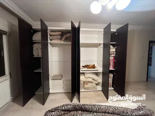  3 غرفة نوم ماستر للبيع بحالة ممتازة
