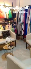  5 محل ملابس  سهره ستاتي واطفال مع مخيطه للبيع بكافه معداتها للبيع