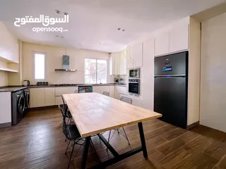  18 Weibdeh Apartment with Rooftop 200 sqm