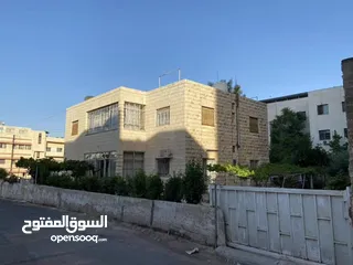  4 ارض للبيع عمان بموقع مميز و سعر مميز تصلح للستثمار و تصلح للاسكان