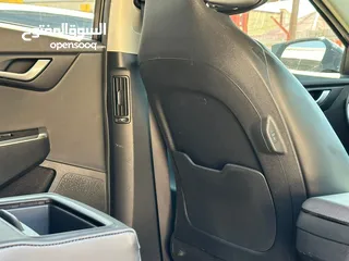  30 Ev6 فحص كامل بحاله الشركه لاينقصها شي كوشوك وكاله شاحن اصلي عداد 36 ألف بحاله الوكاله بطاريه كبيره 7