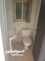  5 شقة للبيع عين منجد