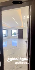  1 شقة فارغة للبيع في عبدون  ref : 14343