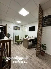  7 للايجار مكتب تجاري ضمن موقع استراتيجي في قلب العاصمة عمان شامل الخدمات بسعر مناسب