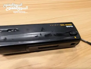  2 كاميرات قديمة للزينة فقط. ..