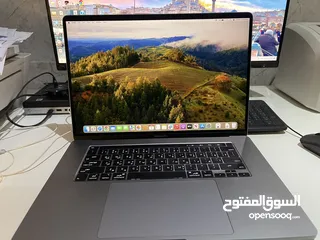  1 Macbook Pro 16 2019 Space Gray ( Immaculate condition )