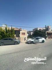  4 بيت مستقل في الفحيص بالقرب من دوار شاكر بسعر مغري
