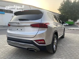  4 Hyundai Santa fe 2019