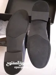  4 حذاء لون كحلي نمرة 44