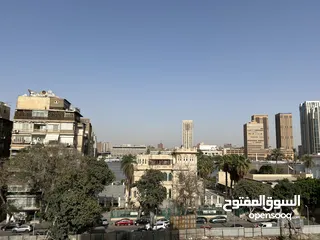  23 شقة فندقية بالزمالك إطلالة جزئية على النيل لسة جديدة اول سكن 3 نوم 2 حمام للايجار اليومي و الشهري