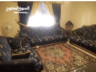  6 غرف كنب جلوس 7 مقاعد مع البرداي والسجاد