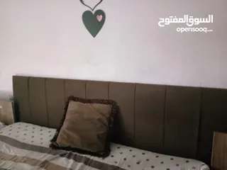  13 كورنر عدد 2 وغرفة نوم وكار سيت وطاولة مطبخ مع كراسي وسجاد وتخت بيبي للبيع بسعر مناسب