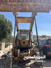  2 جرافه jcbللبيع بحاجه لماتور