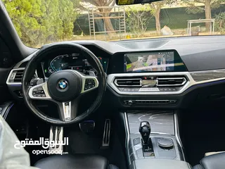  3 BMW 330e ///M