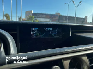  10 لكزس Lexus IS300h 2016