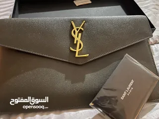  3 Saint laurent pouch medium fleur corrigee pigmentee