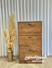  1 خزانة احذية قلاب  من 3دفتين مع رفوف   مصنوعه من خشب mdf جوده ممتازه وتقيله 115 الارتفاع / 65 العرض /