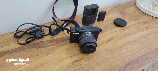  3 كاميرا كانون EOS M100 بسعر 140$