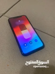  1 ايفون xr استعمال خفيف بطاريه 100 ما في اي خدوش ومو مصلح بس مغير بطارية بحاله الوكاله