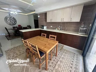  2 شقه مميزه مفروشه للايجار في البيره قرب مطعم سامر
