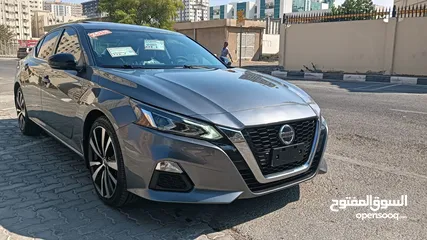  10 Nissan Altima 2019 — Direct Owner not a dealer. No accident history clean title. Super clean car !!