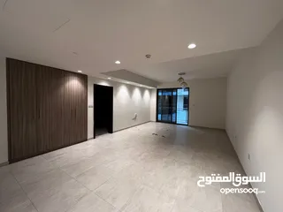  2 1 BR Flat in Boulevard Tower For Sale