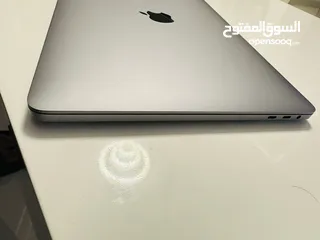  3 Macbook Pro 13 space gray late 2019