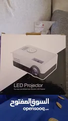  1 ميني بروجيكتر mini projector بيعه سريعه