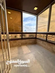  5 شقة مجددة بالرابية مطلة على غرب عمان