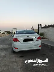  2 هونداي اكسنت 2018 فل اضافات ما عدا الفتحة 4 جيد