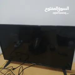  1 شاشه جي غارد مستعمل لا يوحد فيها ولا ضرر الشاشه ليست ذكيه
