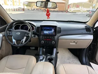  9 kia Sorento 2012 full option sunroof Very urgent sale