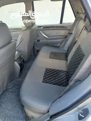  7 للبيع بسعر الكاش قابل للتفاوض البسيط وغير قابل للبدل BMW X5 2001