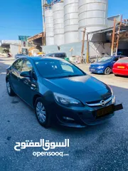  1 اوبل استرا تيربو سيدان السيارة بحالة ممتازة و قوية